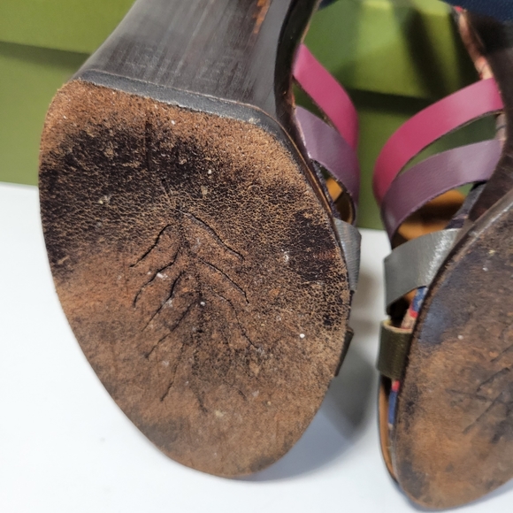 Womans Cydney Mandel Leather Heels Multi-colored woven Straps USA Made Size 6 - Picture 4 of 11